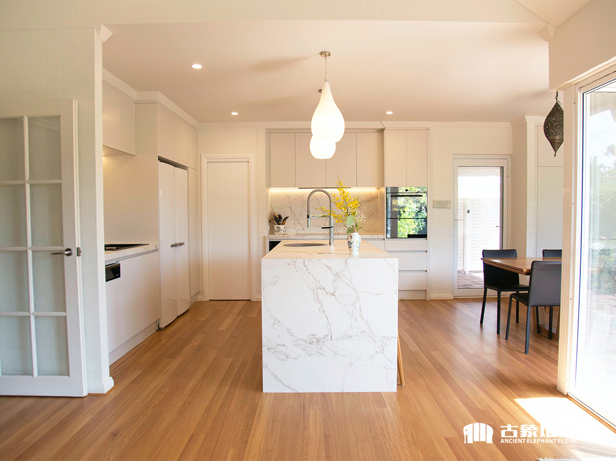 實(shí)木地板很貴但為什么還是有人買