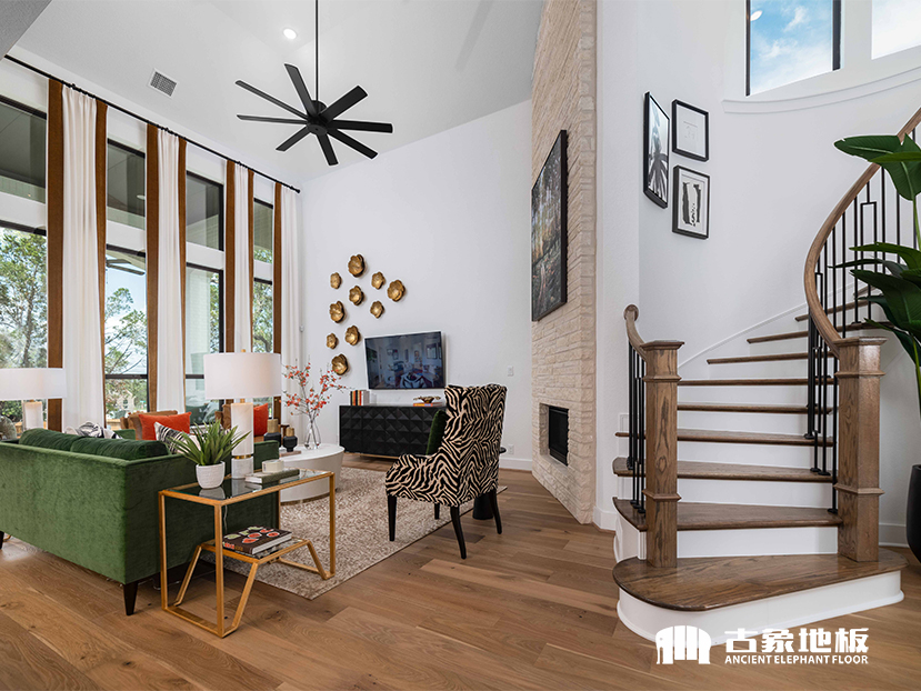 買實(shí)木地板直紋好看還是山紋好看