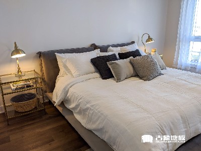 如何去除多層實(shí)木地板上的污漬