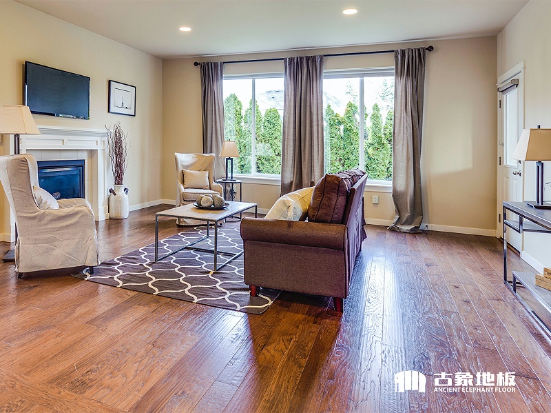 仿古實(shí)木地板