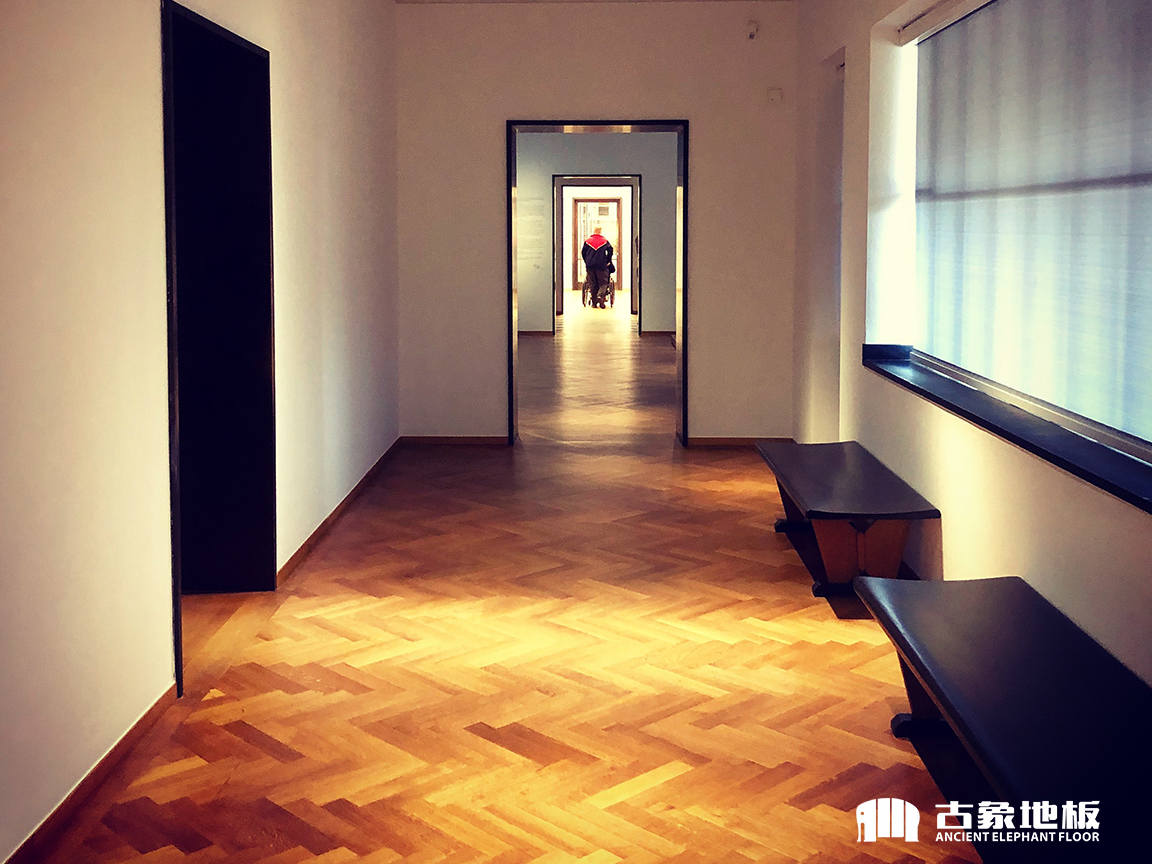 不同家裝地面材料優(yōu)缺點解析知多少