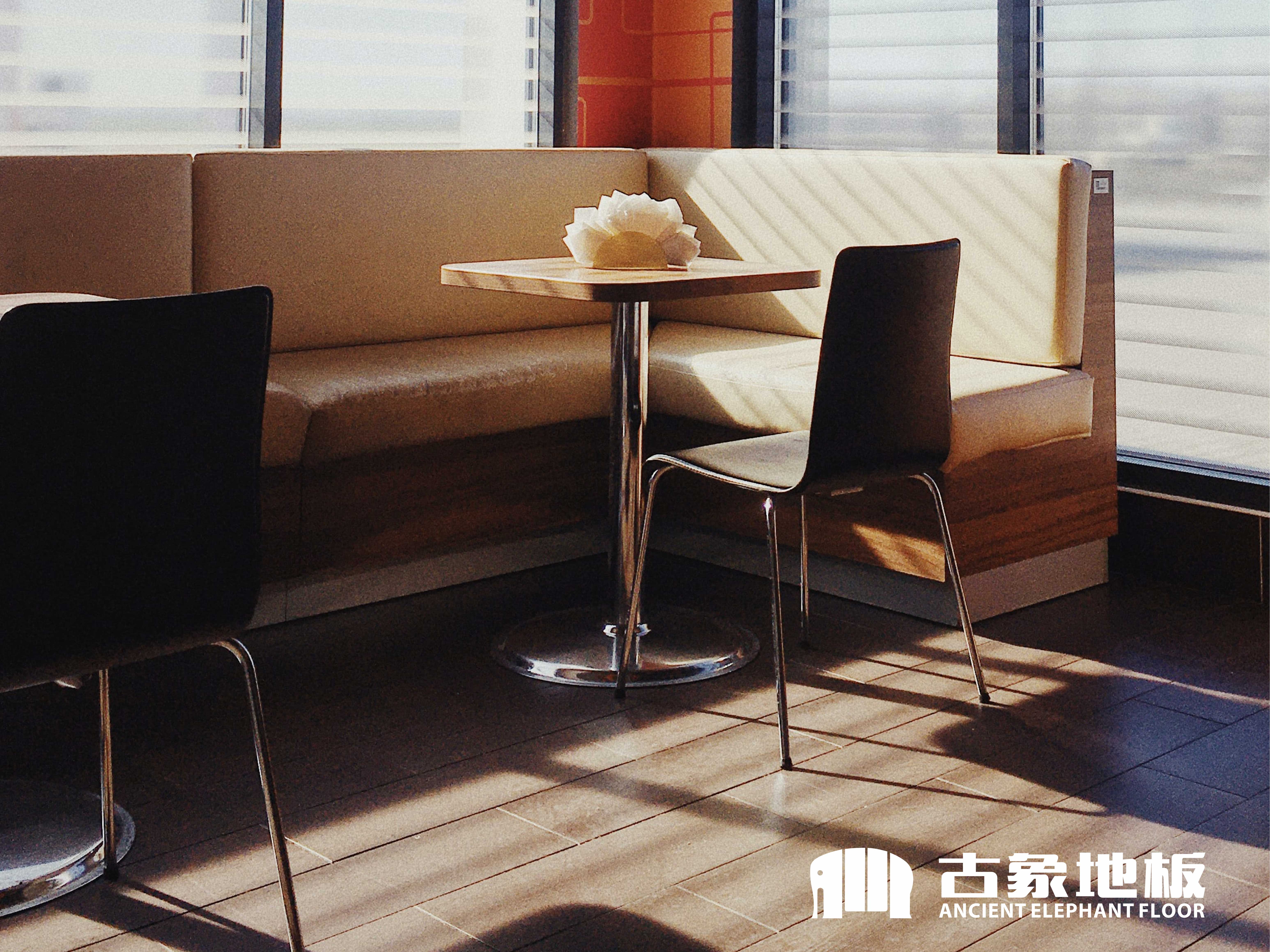 如何檢測(cè)強(qiáng)化地板鋪裝質(zhì)量