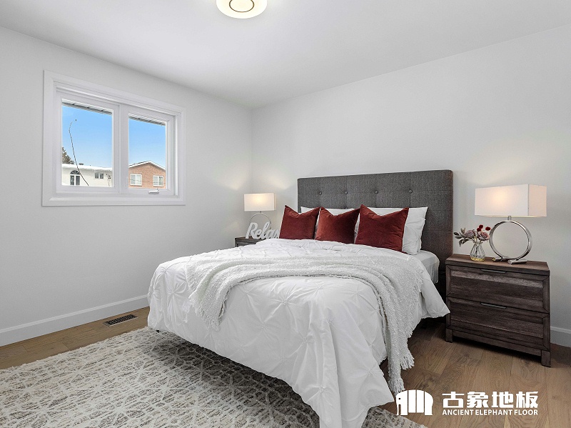 出租屋就鋪強(qiáng)化地板