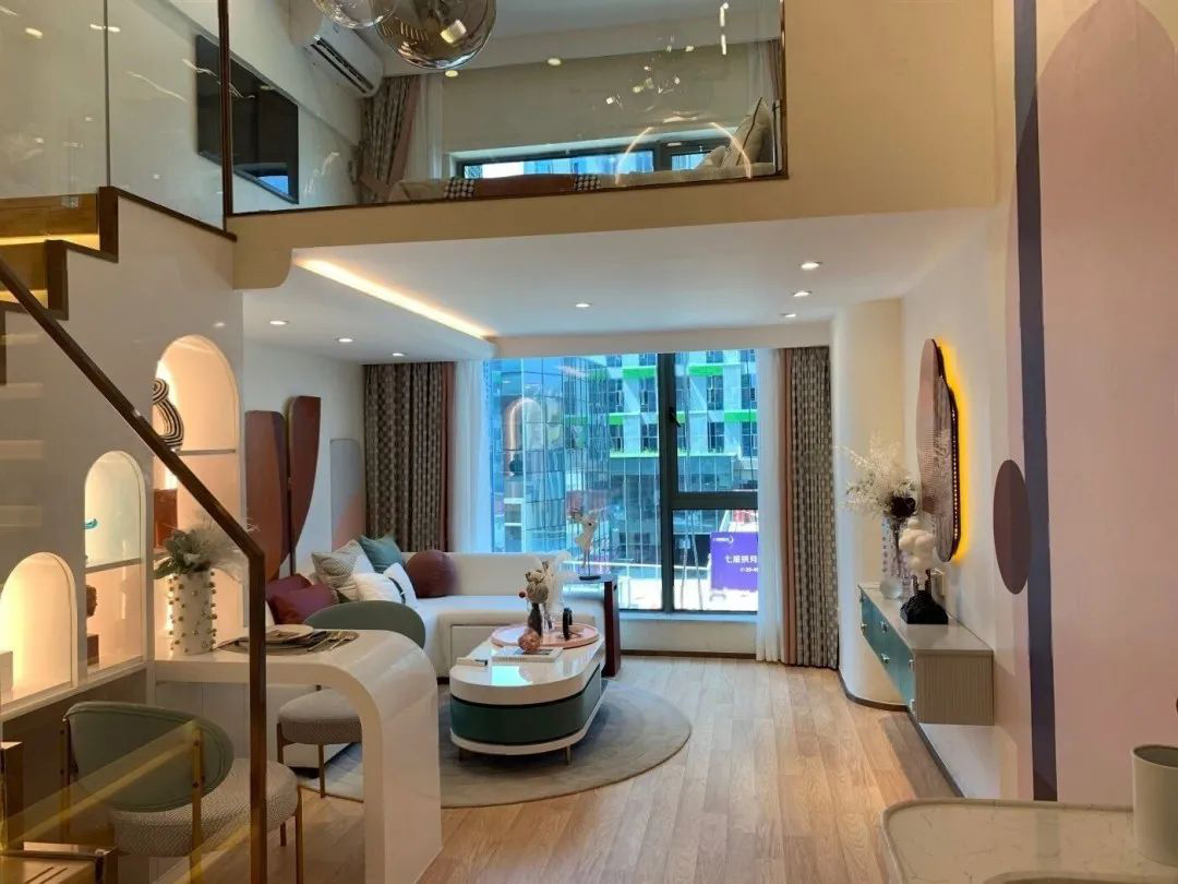 古象地板鋪裝案例之不孤單的loft單身公寓