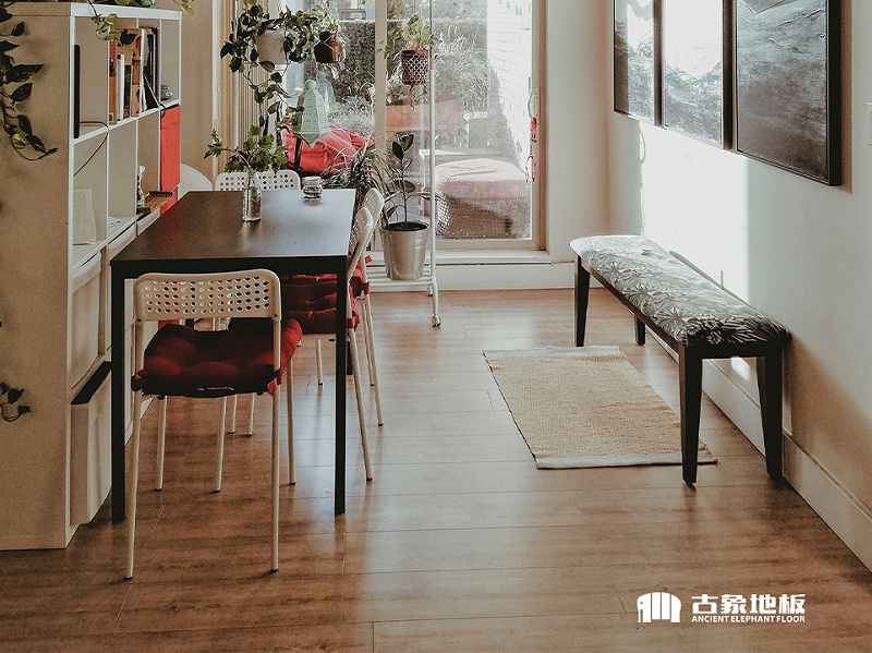 多層實(shí)木地板施工要點(diǎn)