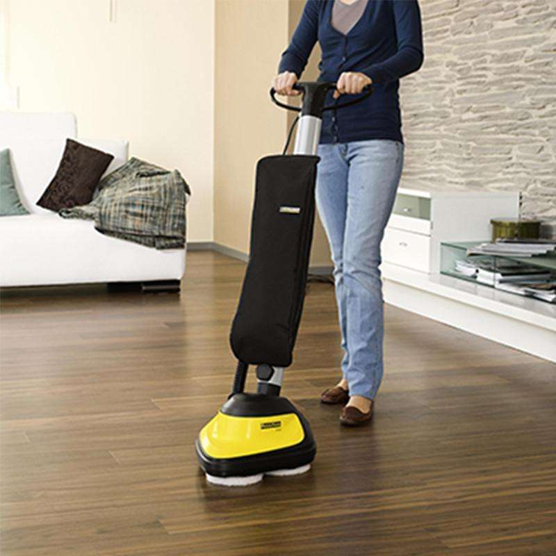 實(shí)木地板清潔中