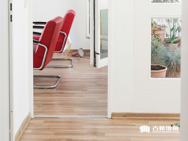 橡木地板選購誤區(qū)