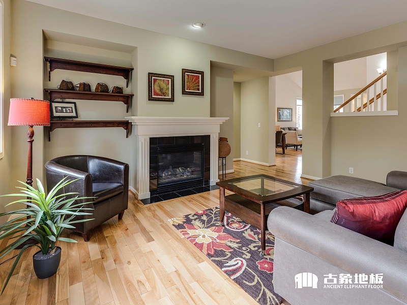 多層實木地板開裂