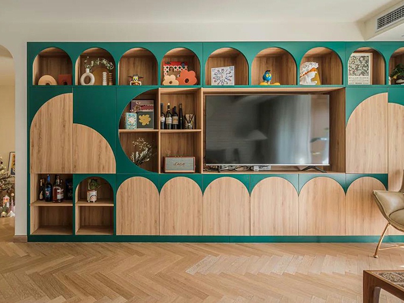 客廳全鋪古象人字拼地板