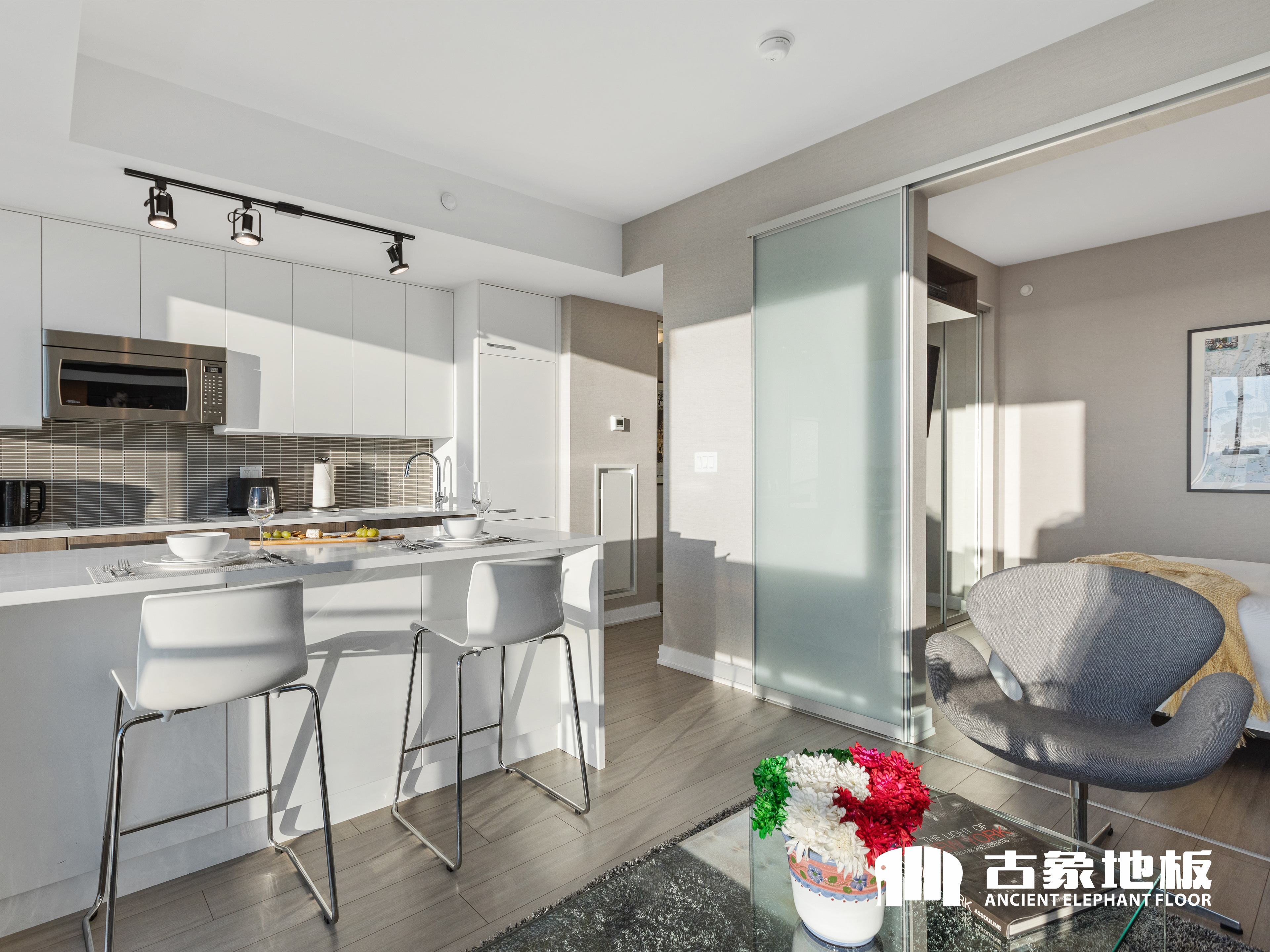 如何防止實(shí)木地板被蟲(chóng)蛀